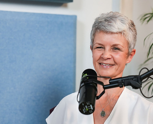 Katharina im Tonstudio